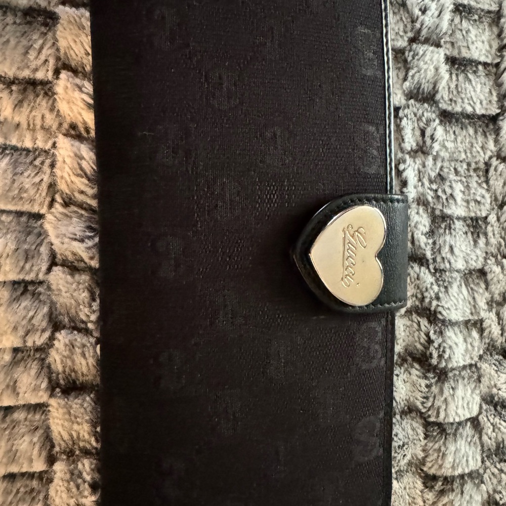 Authentic Gucci wallet - Picture 2 of 16
